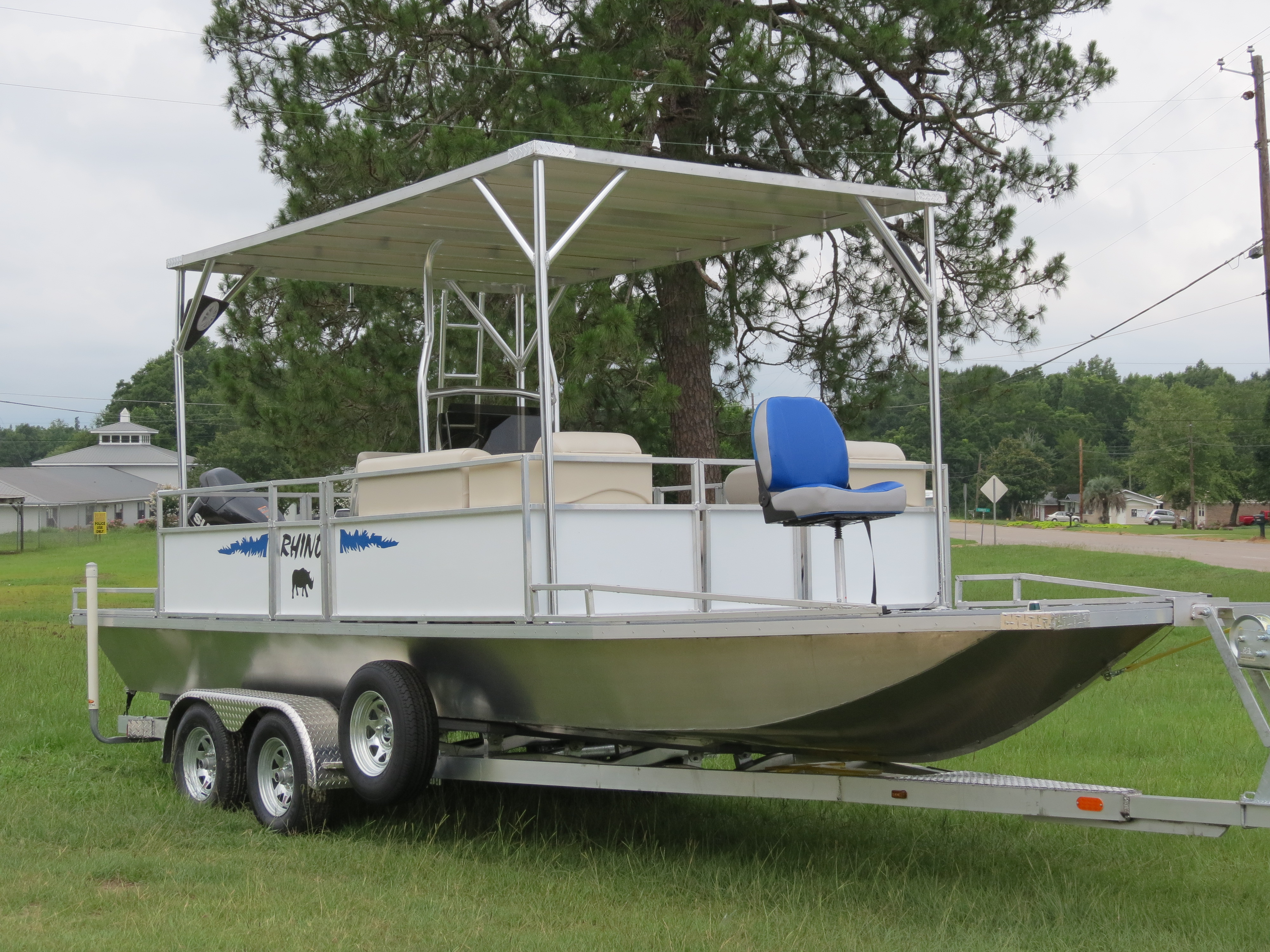 Custom Boats Boat Dealer and Service Center